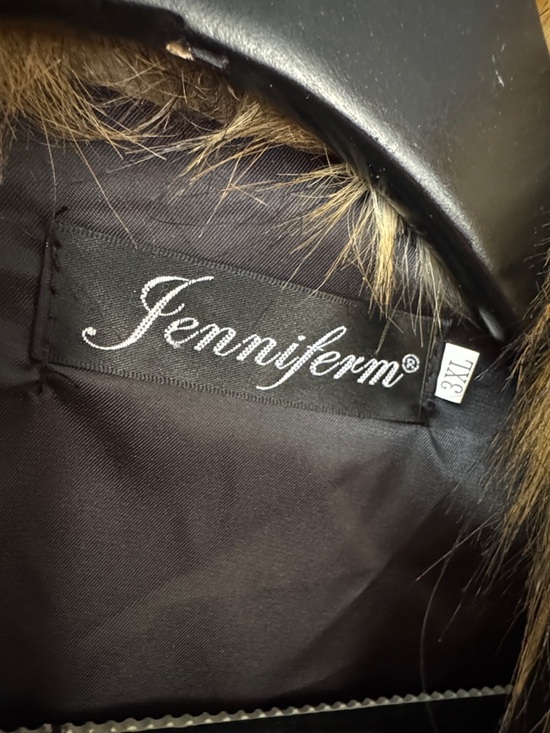 Jenniferm Leopard Print Faux Fur Coat with Trim EUC L - Picture 2 of 13